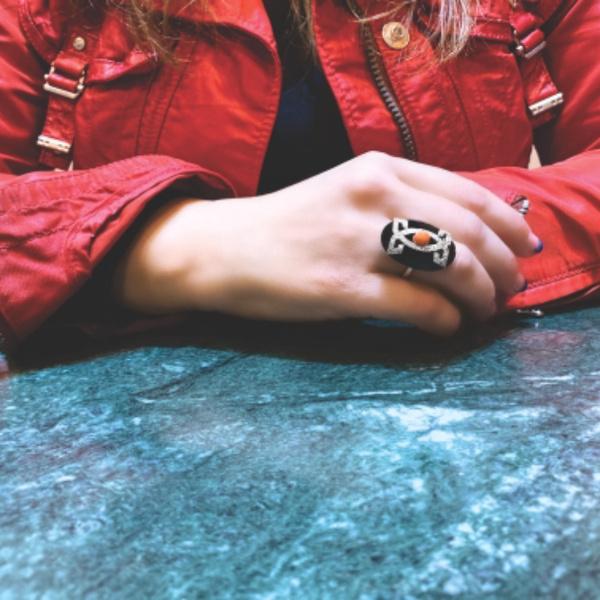Anillo ONIX oro de 1ª ley(750 milésimas)