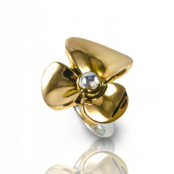 Anillo TRÉFLE bicolor de oro de 18k